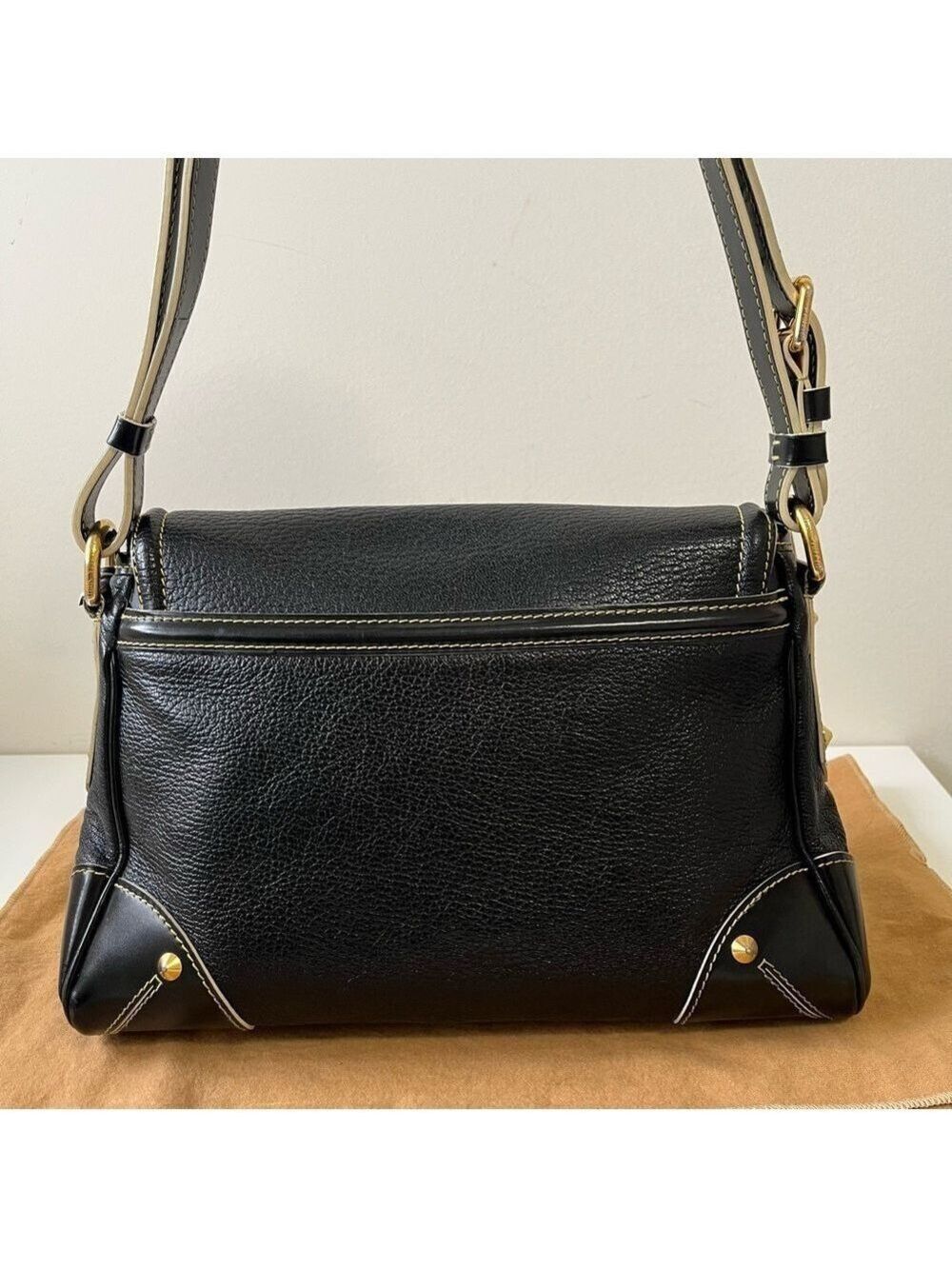 Authentic Louis Vuitton Suhali L’Essentiel PM Bag - Picture 7 of 16